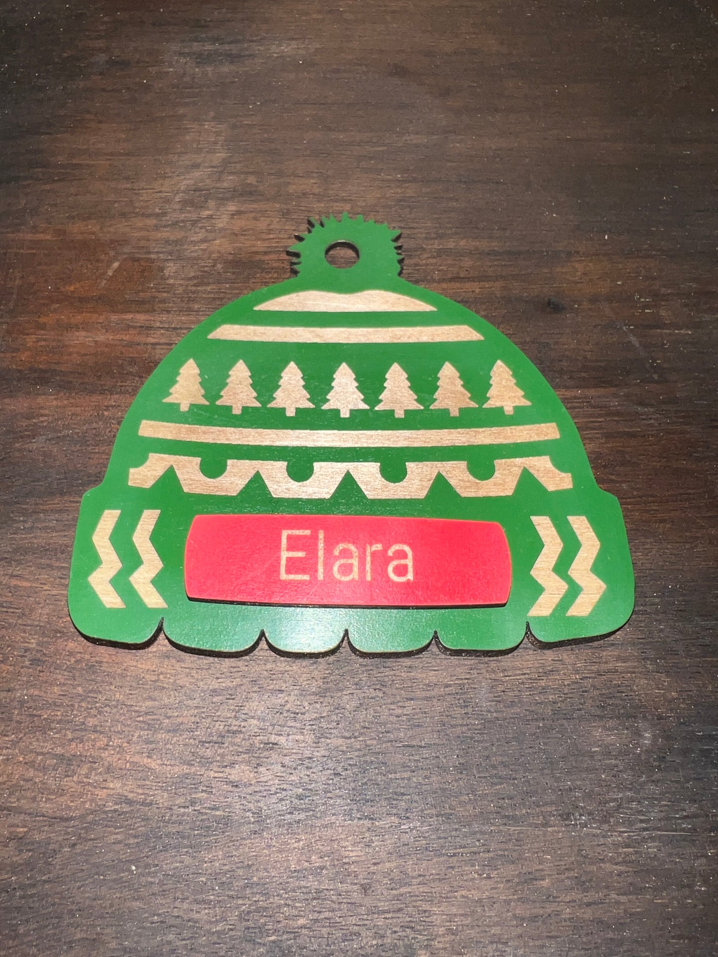 🎄 Handmade Wooden Christmas Ornament – Engraved Holiday Pattern (Option 2)